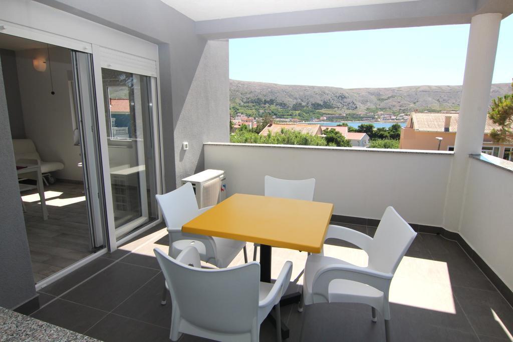 Apartment Villa Franci Паг Екстериор снимка