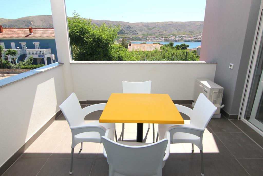 Apartment Villa Franci Паг Екстериор снимка