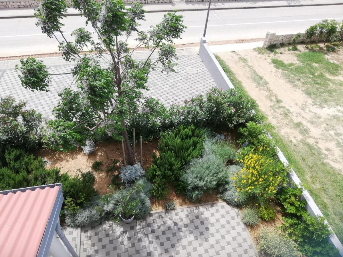 Apartment Villa Franci Паг Екстериор снимка